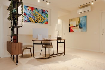 hera rooms and suites