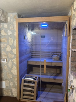 la dolce vita rooms and suites