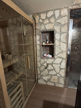 la dolce vita rooms and suites