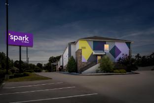 spark by hilton milford boston