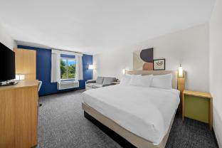 spark by hilton milford boston