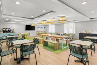 spark by hilton milford boston