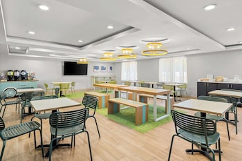 spark by hilton milford boston