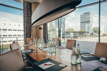 radisson blu hotel bonn