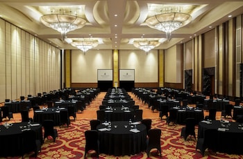 the ritz carlton jakarta pacific place