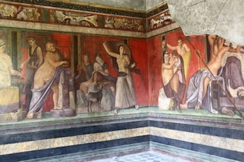 core amalfitano pompeii city suites