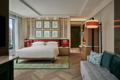 andaz shanghai itc