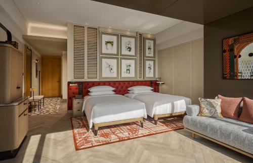 andaz shanghai itc