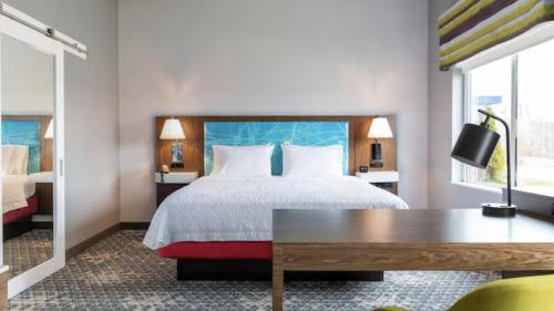 Hampton Inn By Hilton Gulfport Beach Boulevard,,3 star