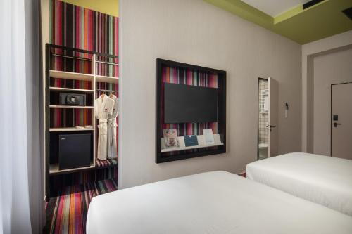 mamaison vibe hotel downtown budapest