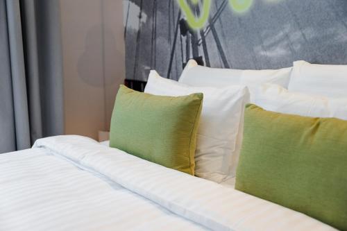 mamaison vibe hotel downtown budapest