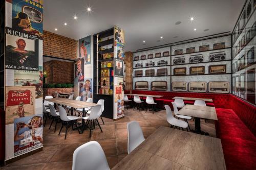mamaison vibe hotel downtown budapest