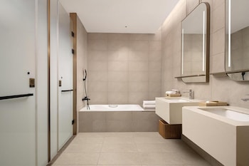 hilton garden inn shanghai wujiaochang