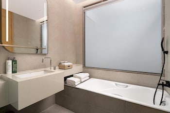 hilton garden inn shanghai wujiaochang