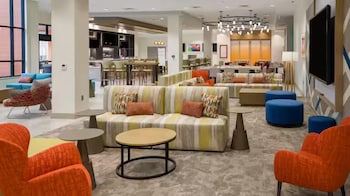 Hilton Garden Inn Kansas City Riverside,,3 star