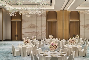 shangri la kunming