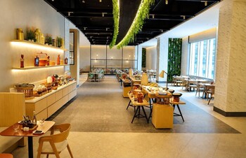 hilton garden inn bengaluru embassy tech village
