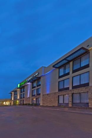 holiday inn express hotel and suites colby by ihg