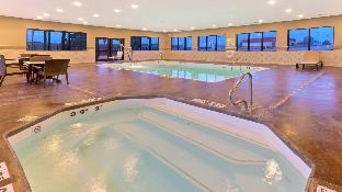 Holiday Inn Express Hotel & Suites Colby By Ihg,,3 star