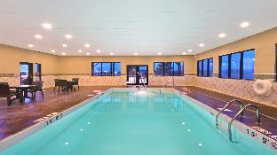 holiday inn express hotel and suites colby by ihg