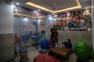 yes boss by backpackers heaven