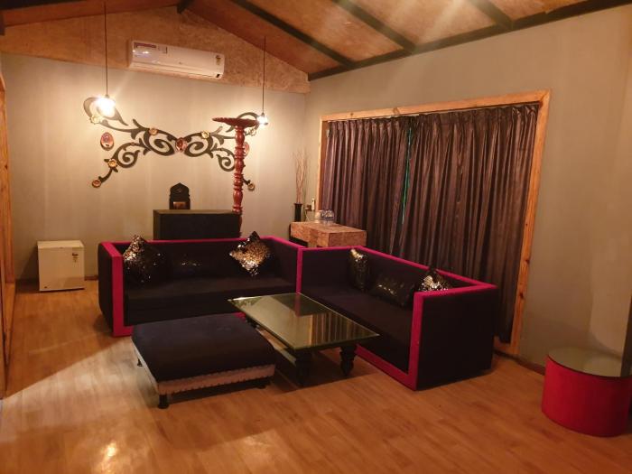 hotel mittal paradise