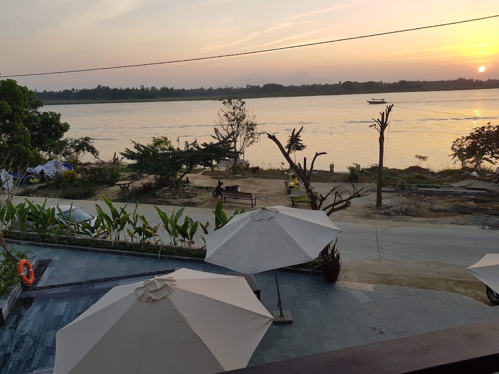 gia huy riverside hotel hoi an