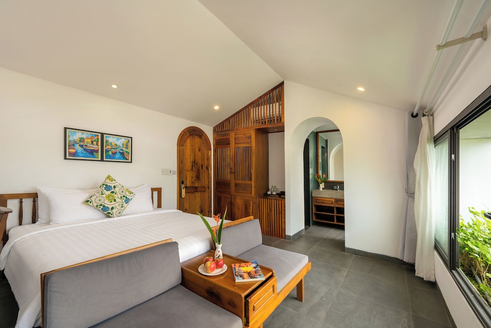 gia huy riverside hotel hoi an