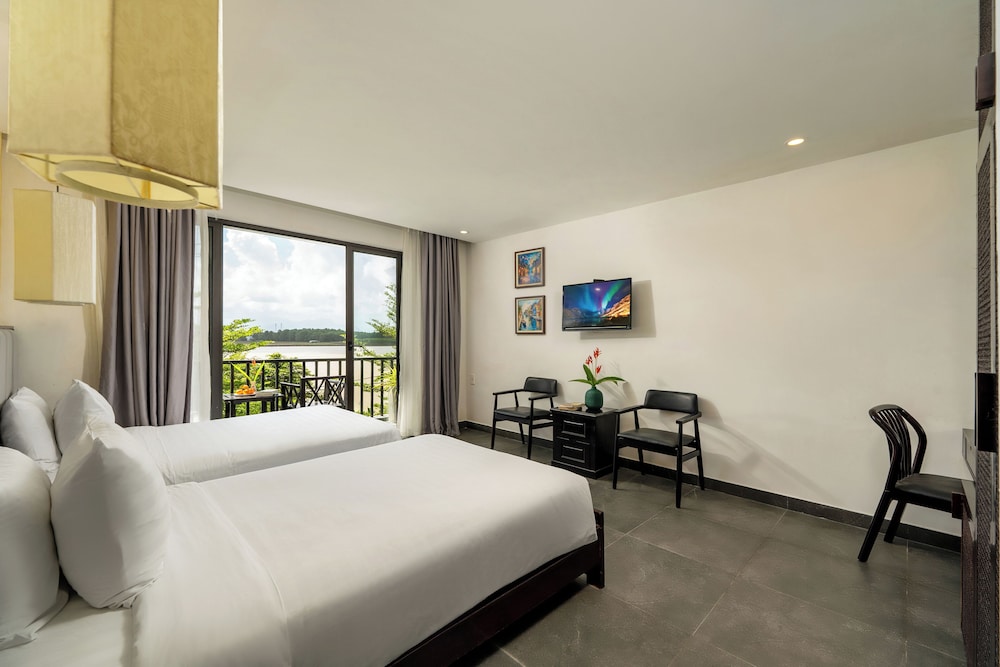 gia huy riverside hotel hoi an