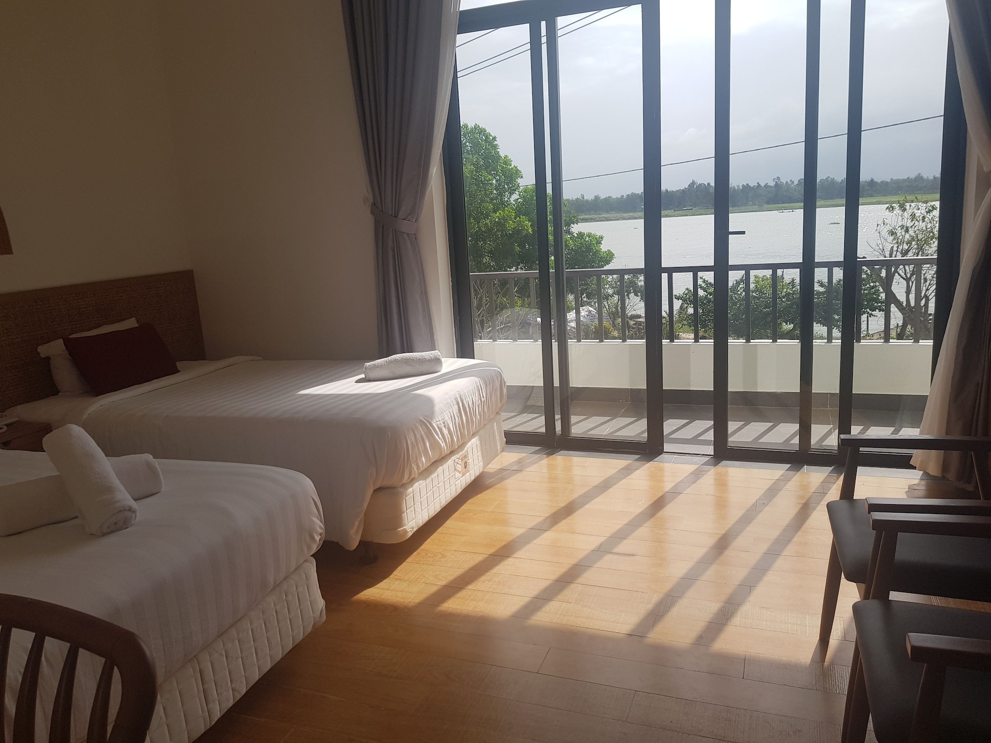 gia huy riverside hotel hoi an