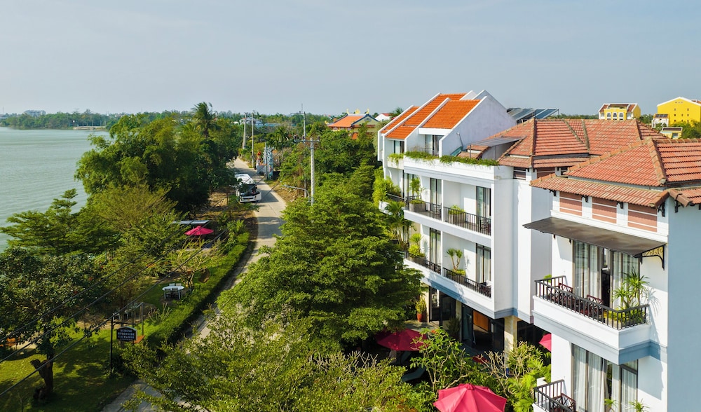 gia huy riverside hotel hoi an