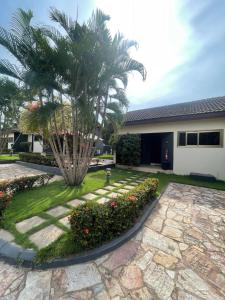 travellers palm court