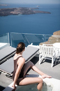 on the rocks santorini adults only