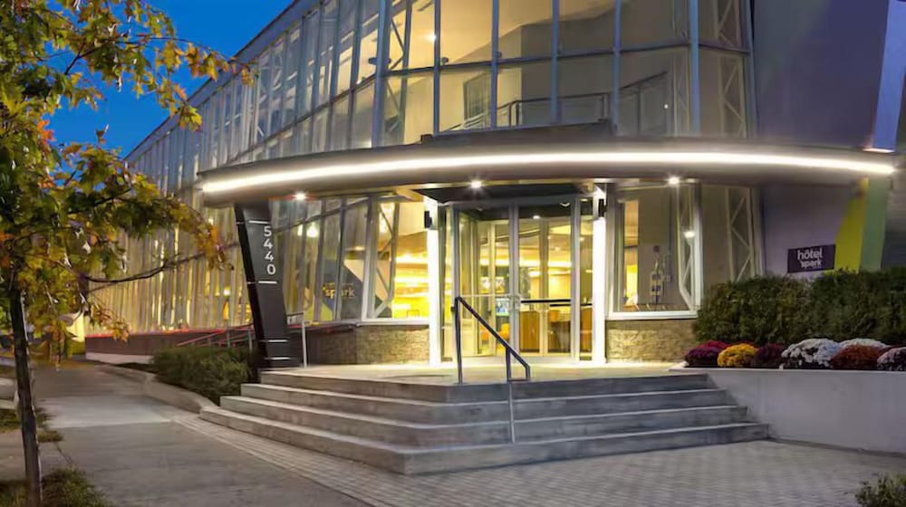 quality inn and suites brossard