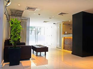 24 inn at bts phrom phong