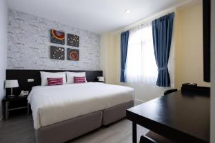 24 inn at bts phrom phong