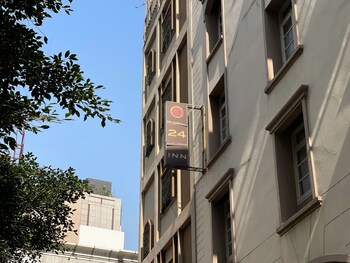 24 inn at bts phrom phong