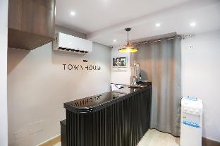 Townhouse Suncitel Near Kolkata Airport,,4 star
