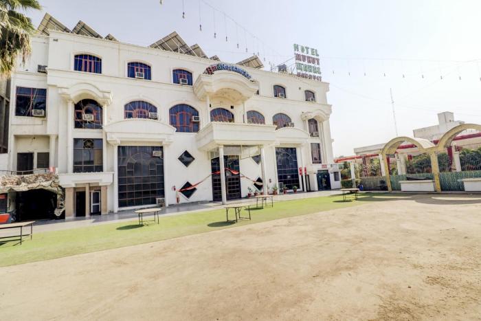 hotel o mukut mahal