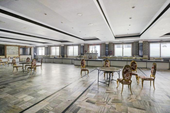hotel o mukut mahal