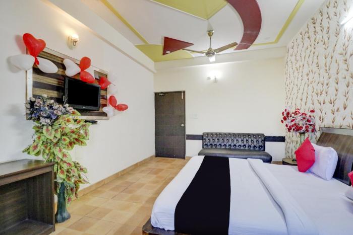 hotel o mukut mahal