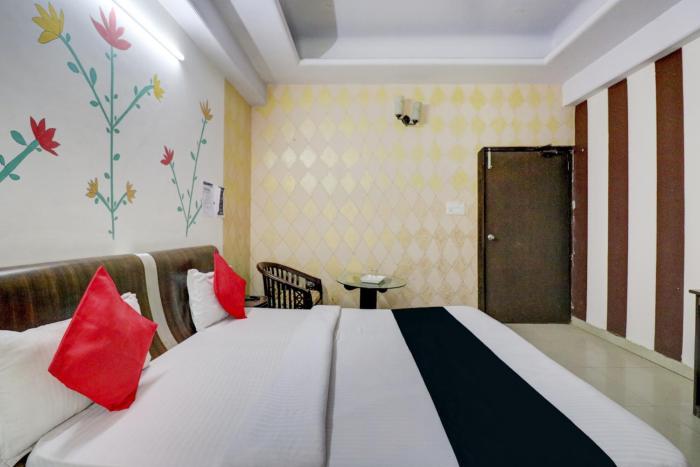 hotel o mukut mahal