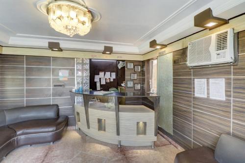 Hotel O Mukut Mahal,,3 star