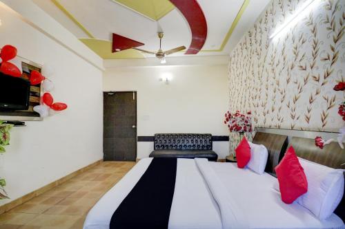 hotel o mukut mahal