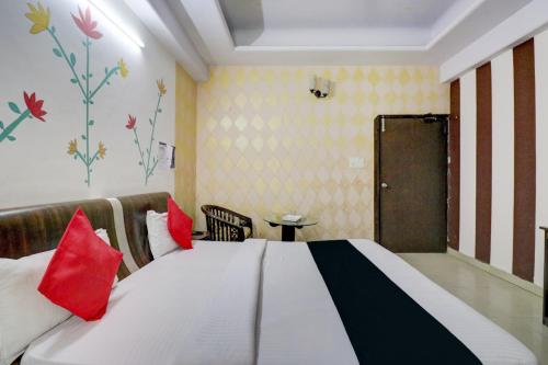hotel o mukut mahal