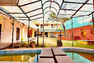 la courtyard