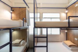 arawana hostel silom