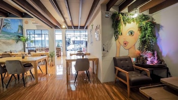 arawana hostel silom