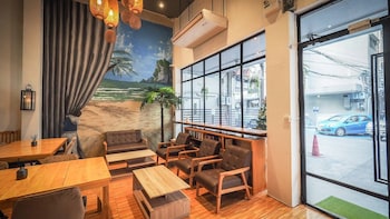 arawana hostel silom
