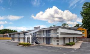 clarion pointe morrow atlanta south